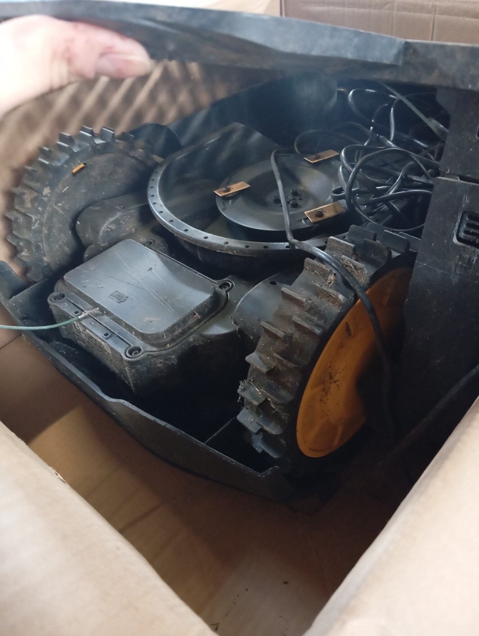 Robotmaaier 800 m² | 18cm | 60% Korting | Gaat tot 35% Helling