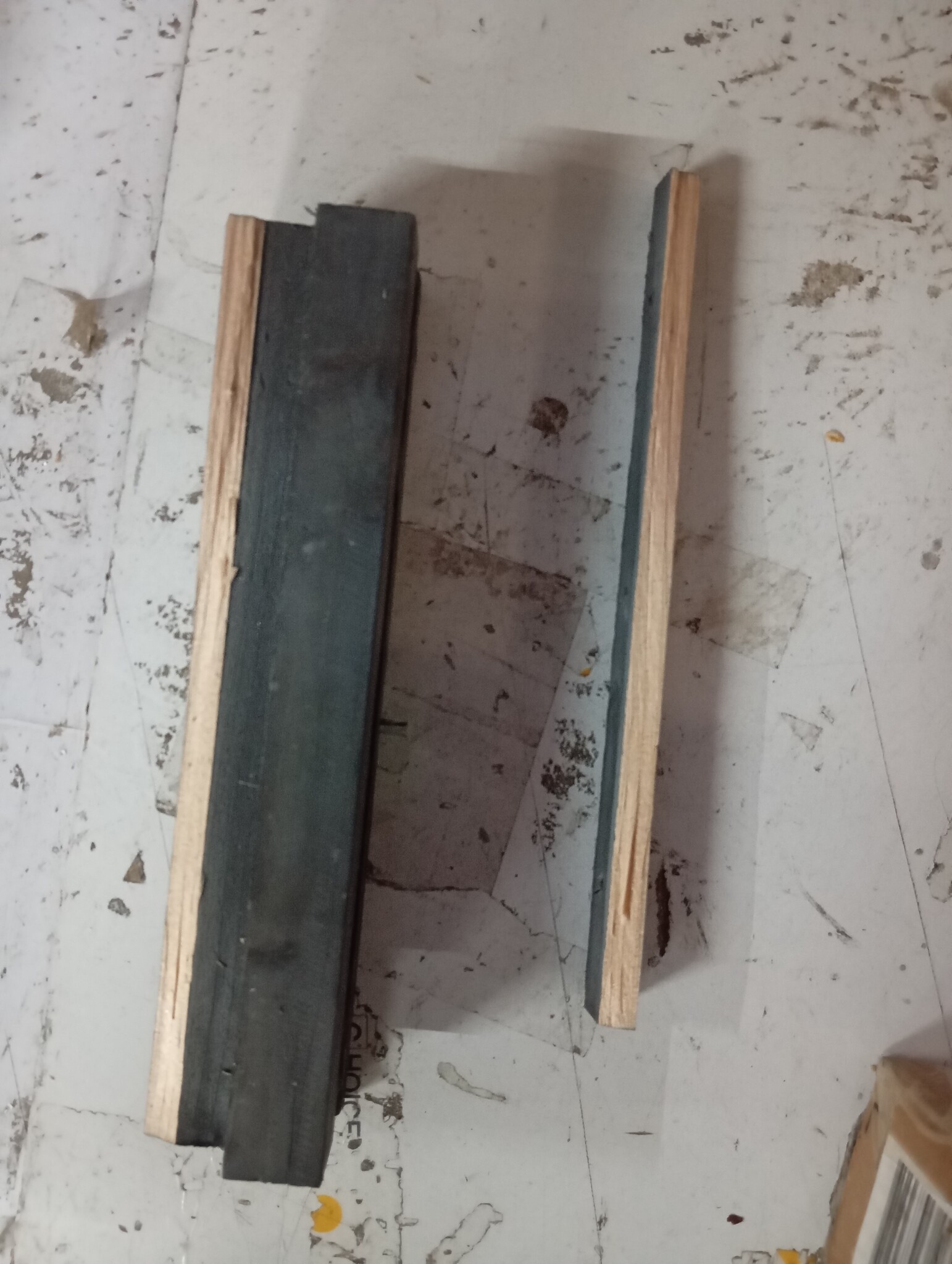 vidaXL Plantenbak verhoogd met voering 240x45x25 cm vurenhout grijs