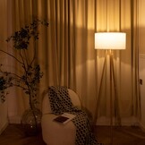 Allesin Houten Tripod LED Vloerlamp met Witte Stoffen Kap - Dimbaar & Kleurtemperatuur Instelbaar (E27)