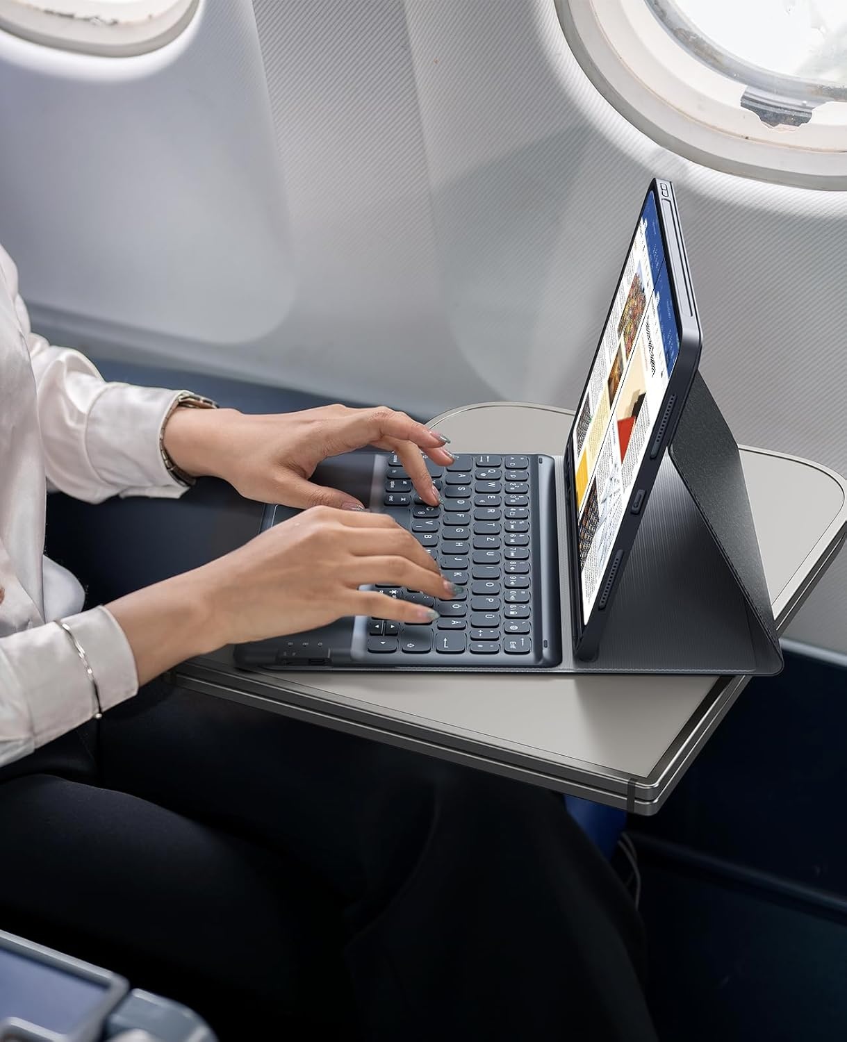 Hoes met QWERTZ Toetsenbord & Touchpad voor iPad Air/Pro 11" - 76% Korting!