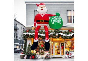 XXL Opblaasbare Kerstman 4.5m | Klimmend met Cadeaus | 9 LED's | Buitenversiering