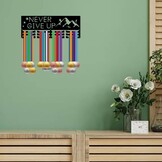 Medaillehouder 'Nooit Opgeven' - Wandmontage met Korting!