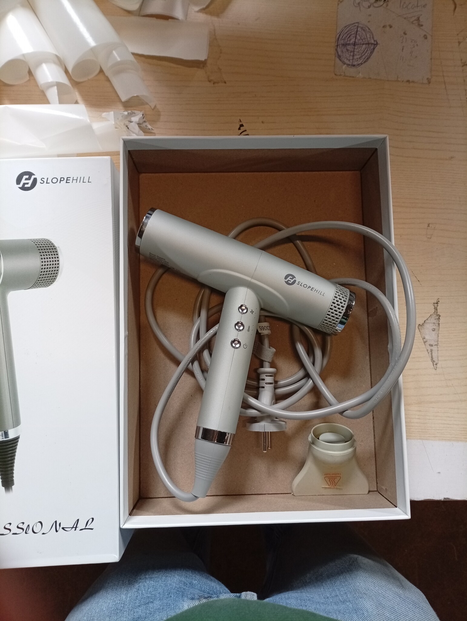 Krachtige Haardroger 2000W | Lichtgewicht | met Borstelloze Motor | 58% Korting