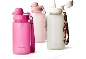 MAMEIDO Drinkfles met rietje 500 ml, tijdmarkering als drinkherinnering, lekvrije waterfles, BPA-vrije sportfles, gym waterfles, fles van Tritan (Glow Couture)