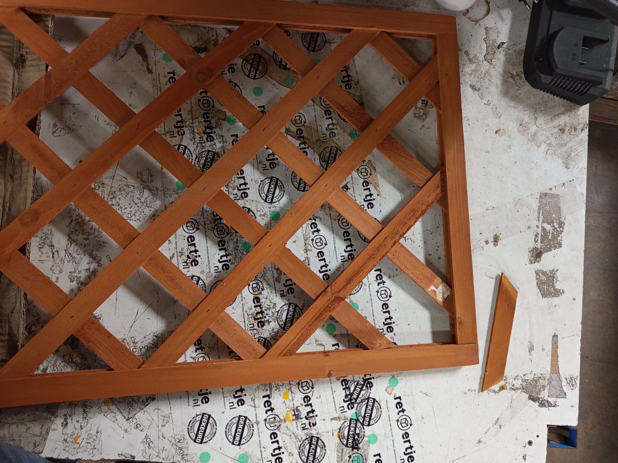 Houten plantenbak met latwerk 50x25x90 cm - 57% Korting