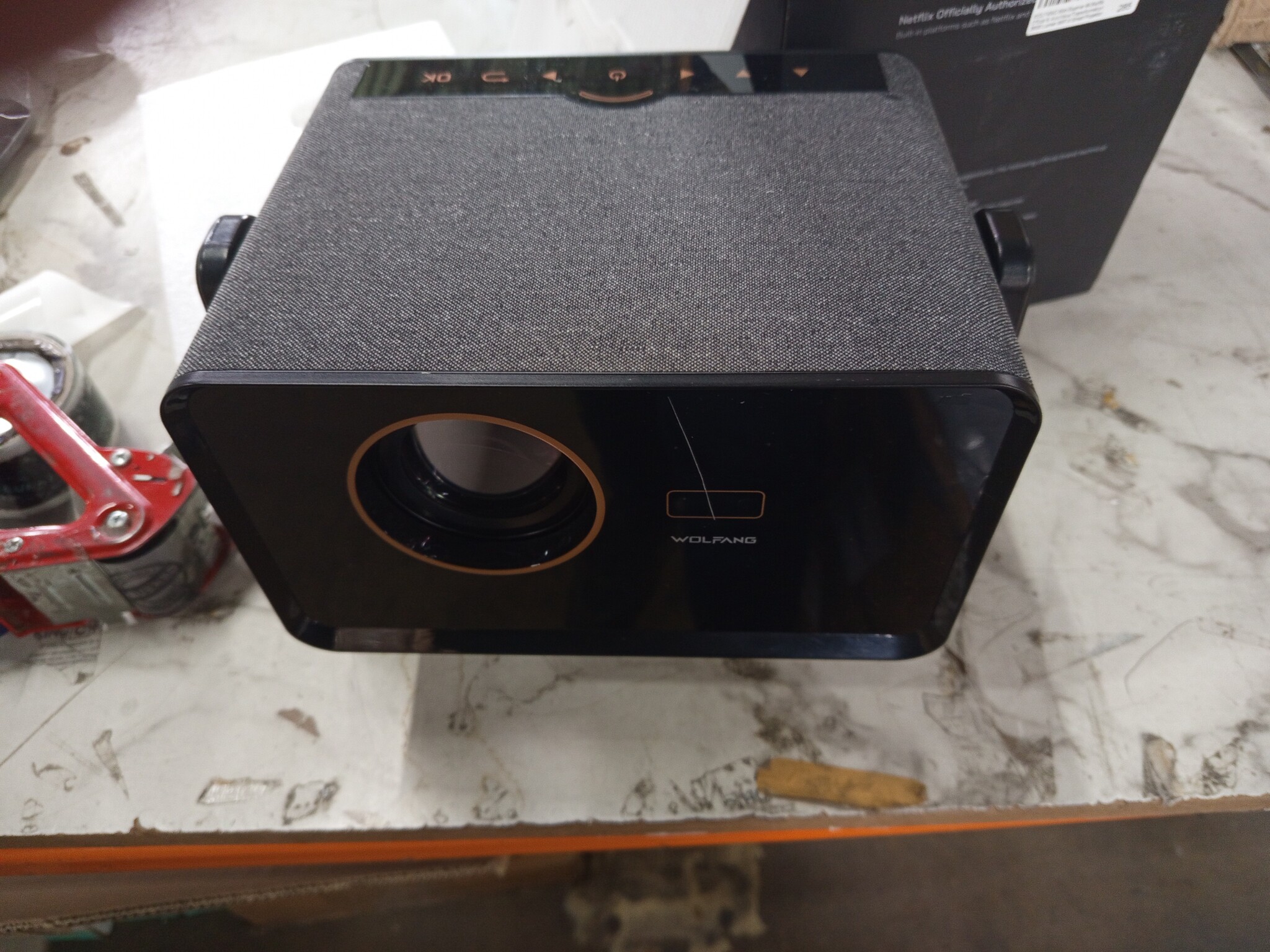 Smart 4K Beamer - 28000 Lumen, Autofocus, 300" Scherm & Netflix - 59% Korting
