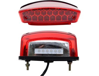 Universele Motor Achterlichten met Remlicht en Kentekenplaatverlichting (12V)