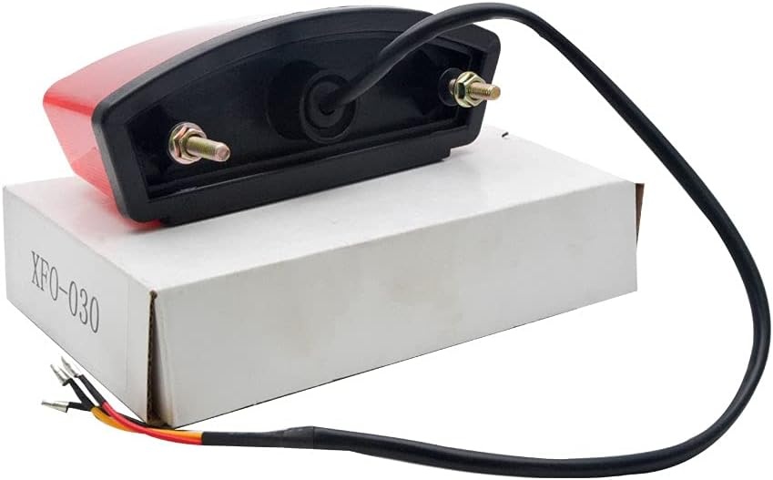 Universele Motor Achterlichten met Remlicht en Kentekenplaatverlichting (12V)