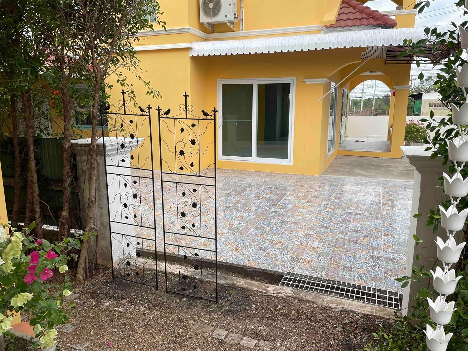 unho Trellis van metaal, set van 2, roestvrije klimhulp voor klimplanten, 195 x 50 cm, hekwerk tuin, tuindecoratie, zwart