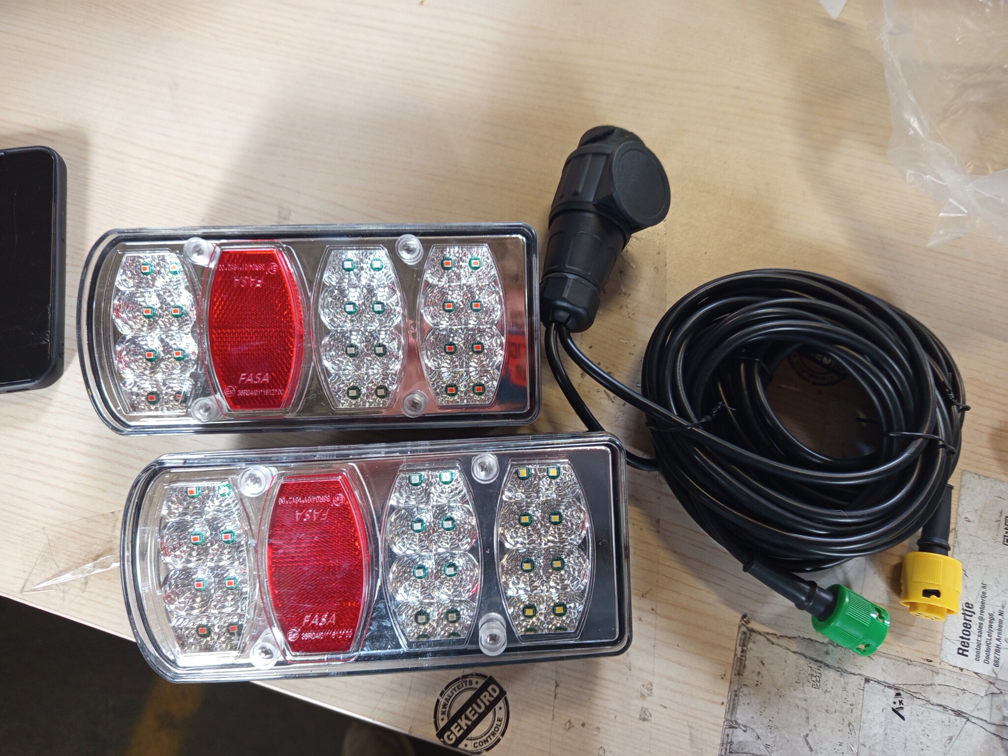 2 stuks 13-pins aanhangerverlichting LED 12 V 24 V met 5 m kabel voorbedrade 5-pins bajonetfixes, 7-IN-1, waterdicht, E-Mark Goedgekeurd