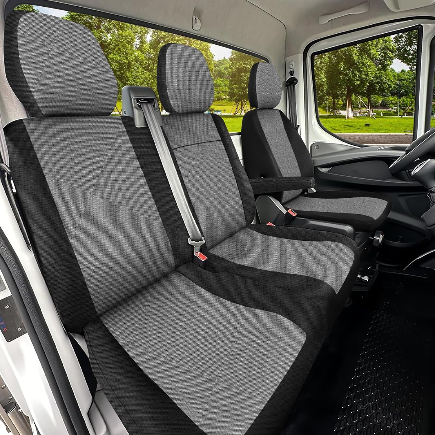 Iveco Daily VI Autostoelhoezen Set 2014-2025 | 2+1 Voorin | Zwart/Donkergrijs | 85% Korting