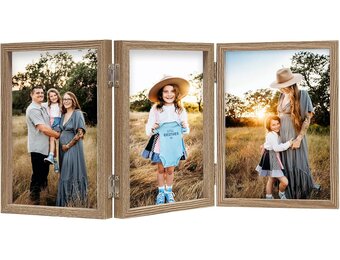 Drievoudige 5x7 Fotolijst Scharnierende Vouwbare Houten Fotolijst met Glazen Voorkant Staand Verticaal op Bureau Hout