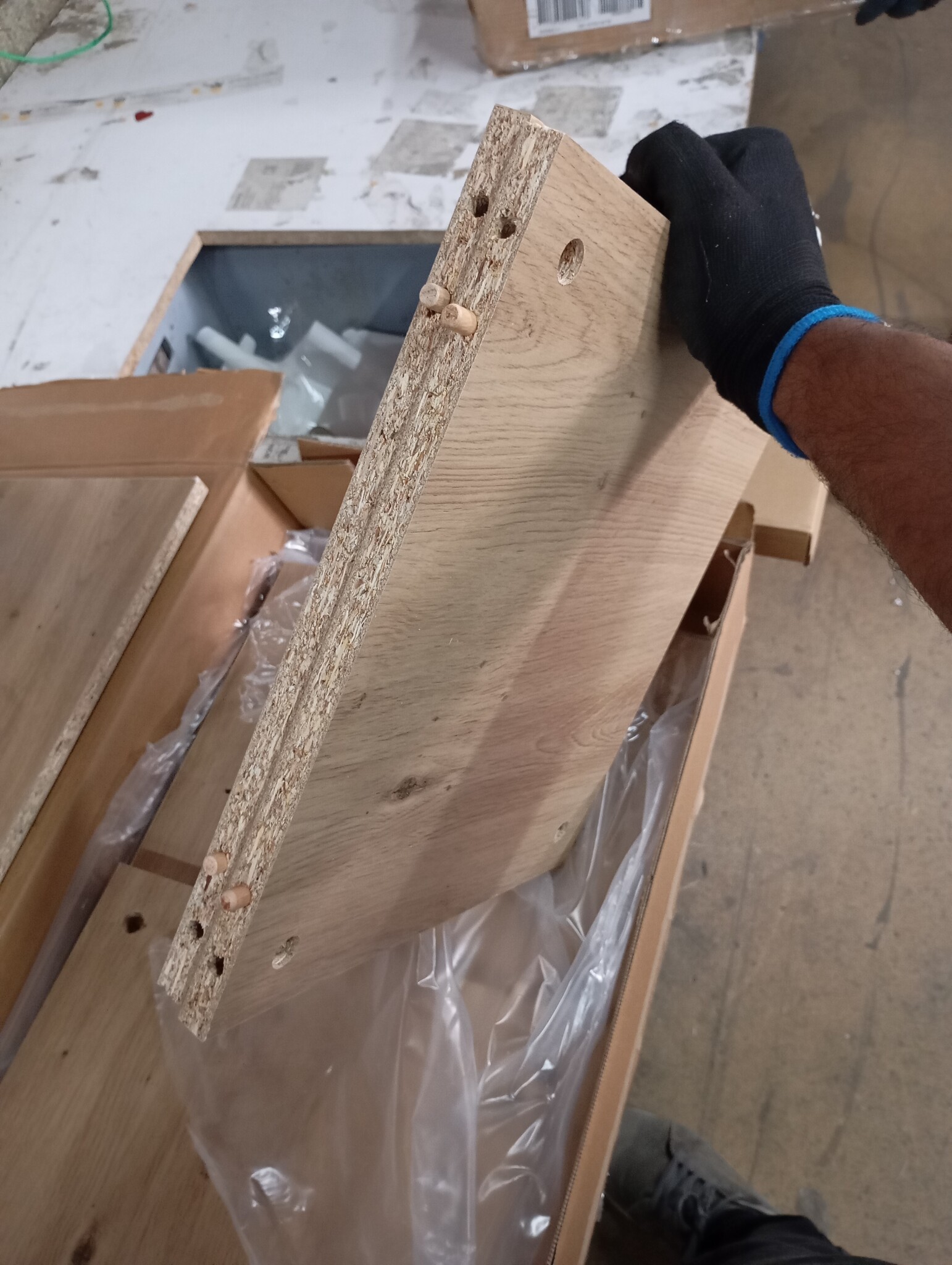 vidaXL Wandkast artisanaal eikenkleurig 60 x 36.5 x 35 cm Bewerkt hout