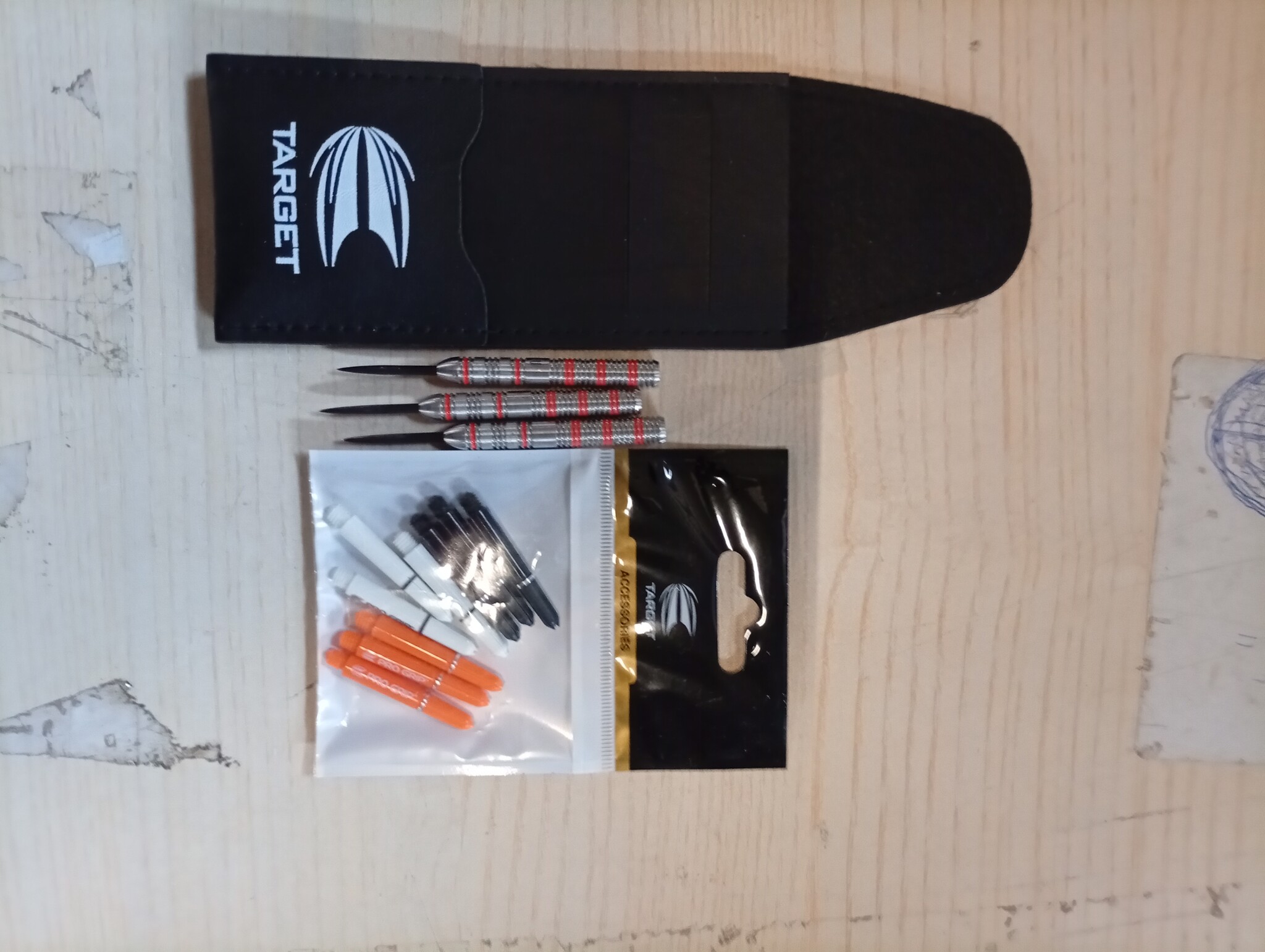 Target Darts Raymond van Barneveld RVB 22G/23G/24G Wolfraam Stalen Uiteinde Darts Set - 9 Pro Grip Schachten - 9 Pro Ultra Vluchten – Dart Portemonnee - Dart Counter App Coupon Bundle
