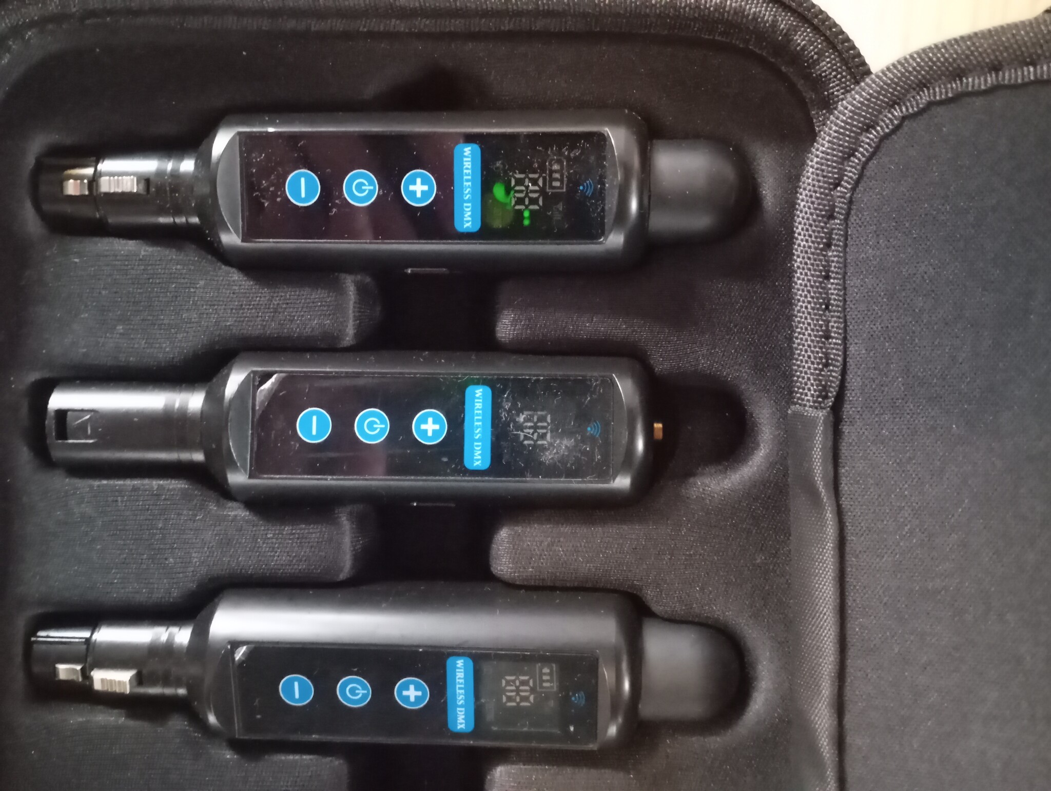 Draadloze controller met box, draadloze zender/6 ontvangers, batterij-aangedreven ontvanger met touchscreen, 20 uur batterijduur
