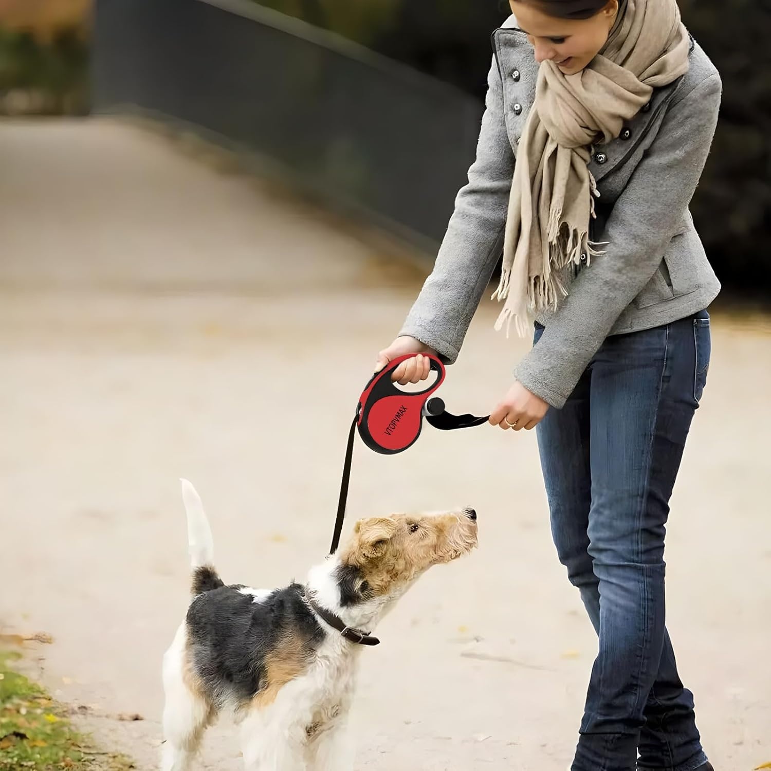 Rollijn 8m voor Middelgrote/Grote Honden tot 50kg - Zwaarteschicht Uitschuifbare Hondenriem met Kabelbestendig Koord, Poepzakhouder en Antislip Handgreep (Rood)