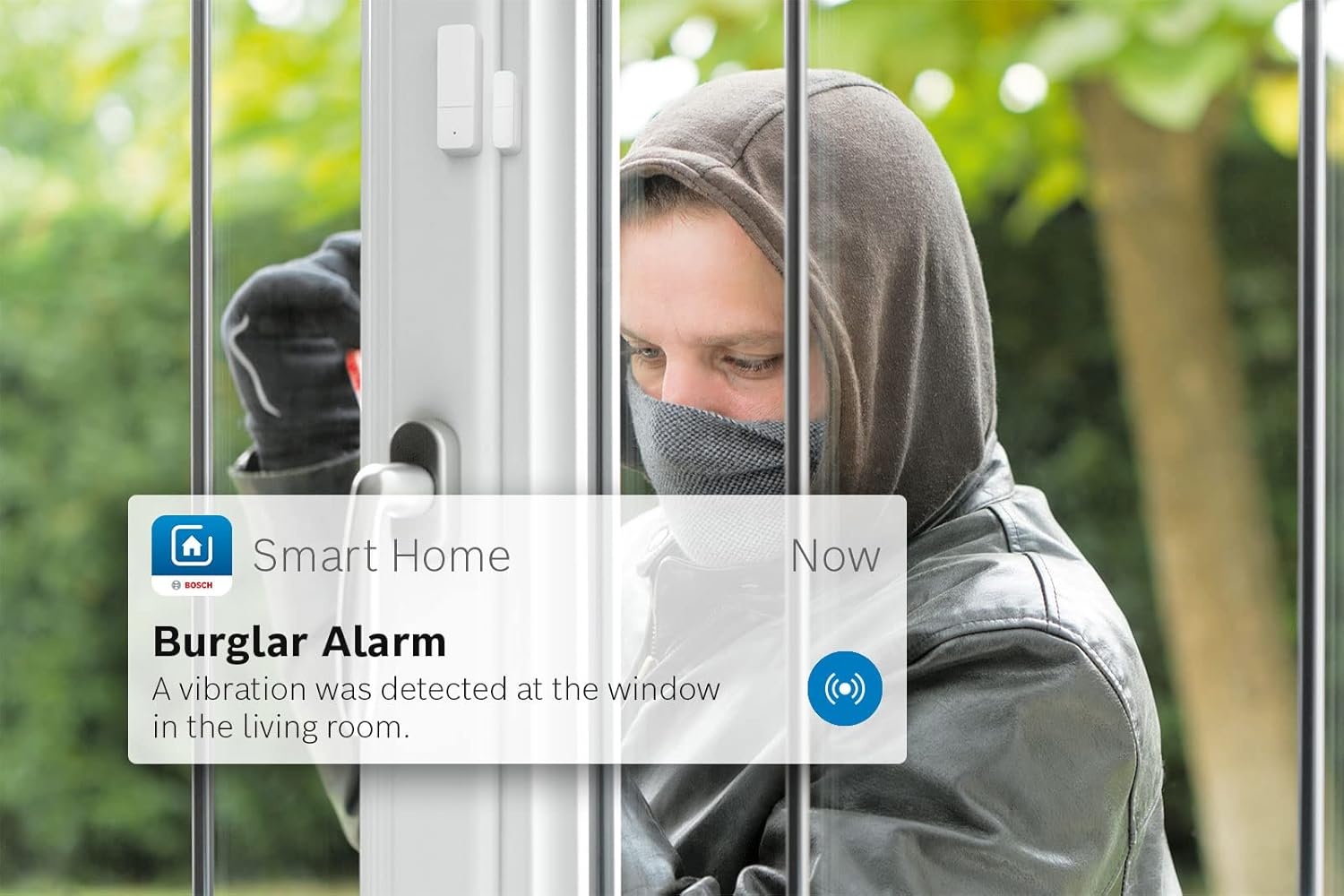 Bosch Smart Home deur-/raamcontact II plus, inbraakbescherming met slimme sensor voor trillingsdetectie, compatibel met Amazon Alexa en Google Assistant, wit