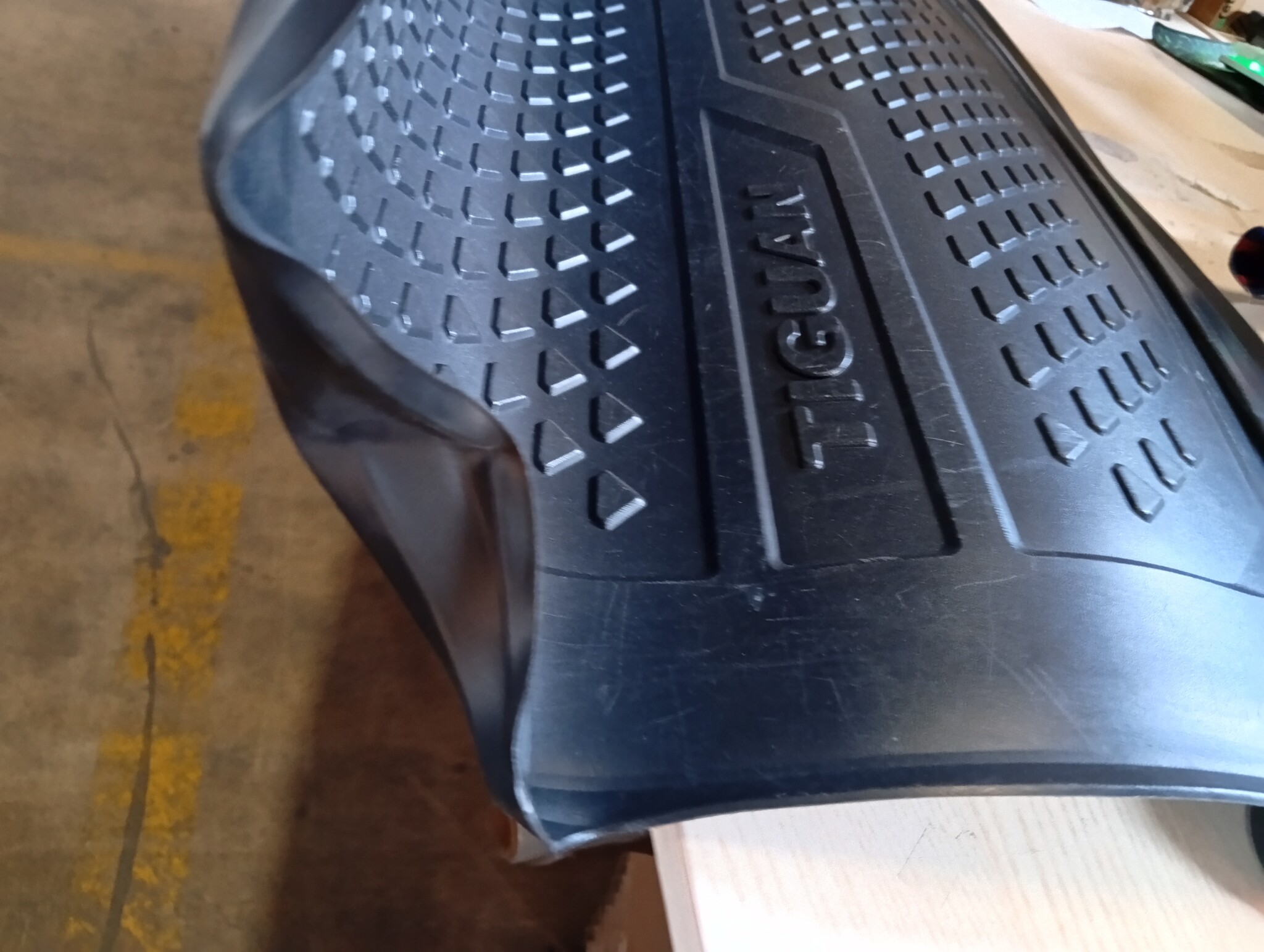 Kofferbakmat compatibel met VW TIGUAN II (2) 2016-2024 bovenste laadbodem (AD1)