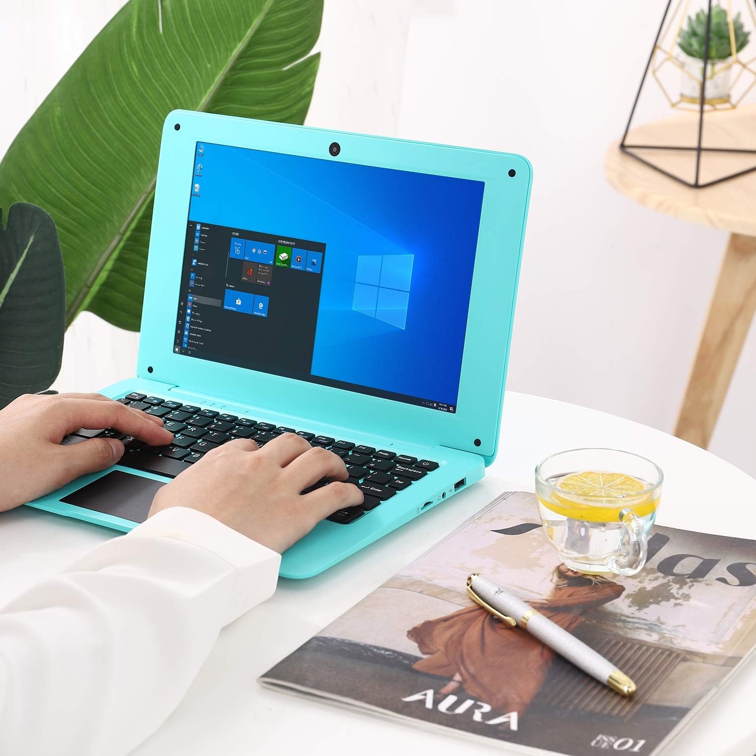 Bigmac Windows 10 Computer Laptop Mini 10,1 inch 32 GB ultradun en licht Netbook Intel Quad Core CPU PC HDMI WiFi USB Netflix YouTube (blauw)