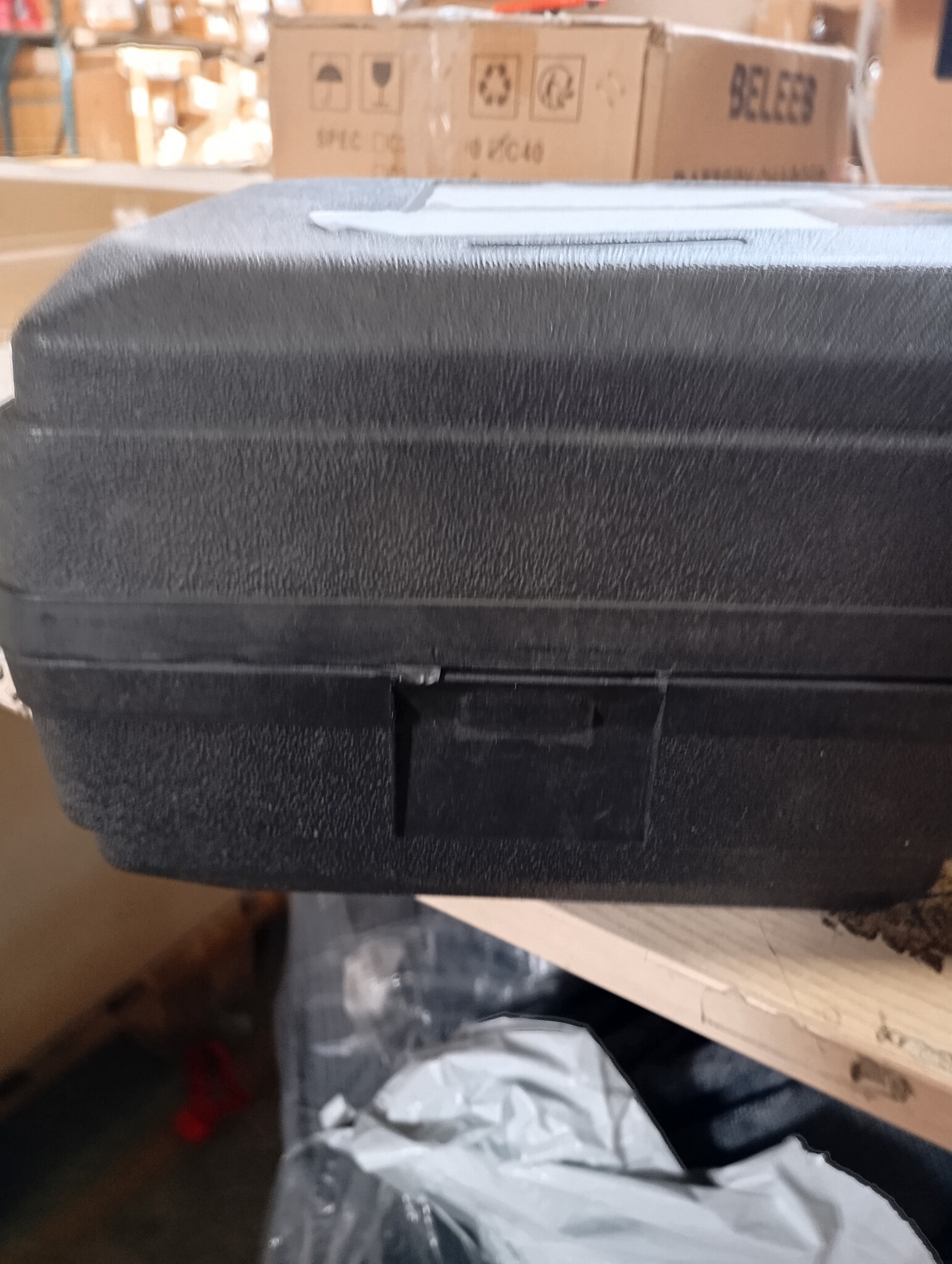 Vloerkrikset 2 ton met koffer - Hydraulische trolleykrik met laag profiel voor SUV en auto - universele autogereedschapsset met moersleutel - draagbare bandenkrik