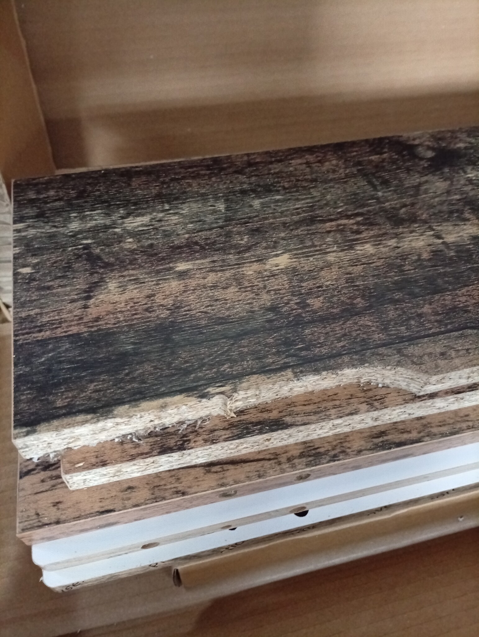 vidaXL Radiatorafdekking Oud Hout 78 x 19 x 81,5 cm Bewerkt hout