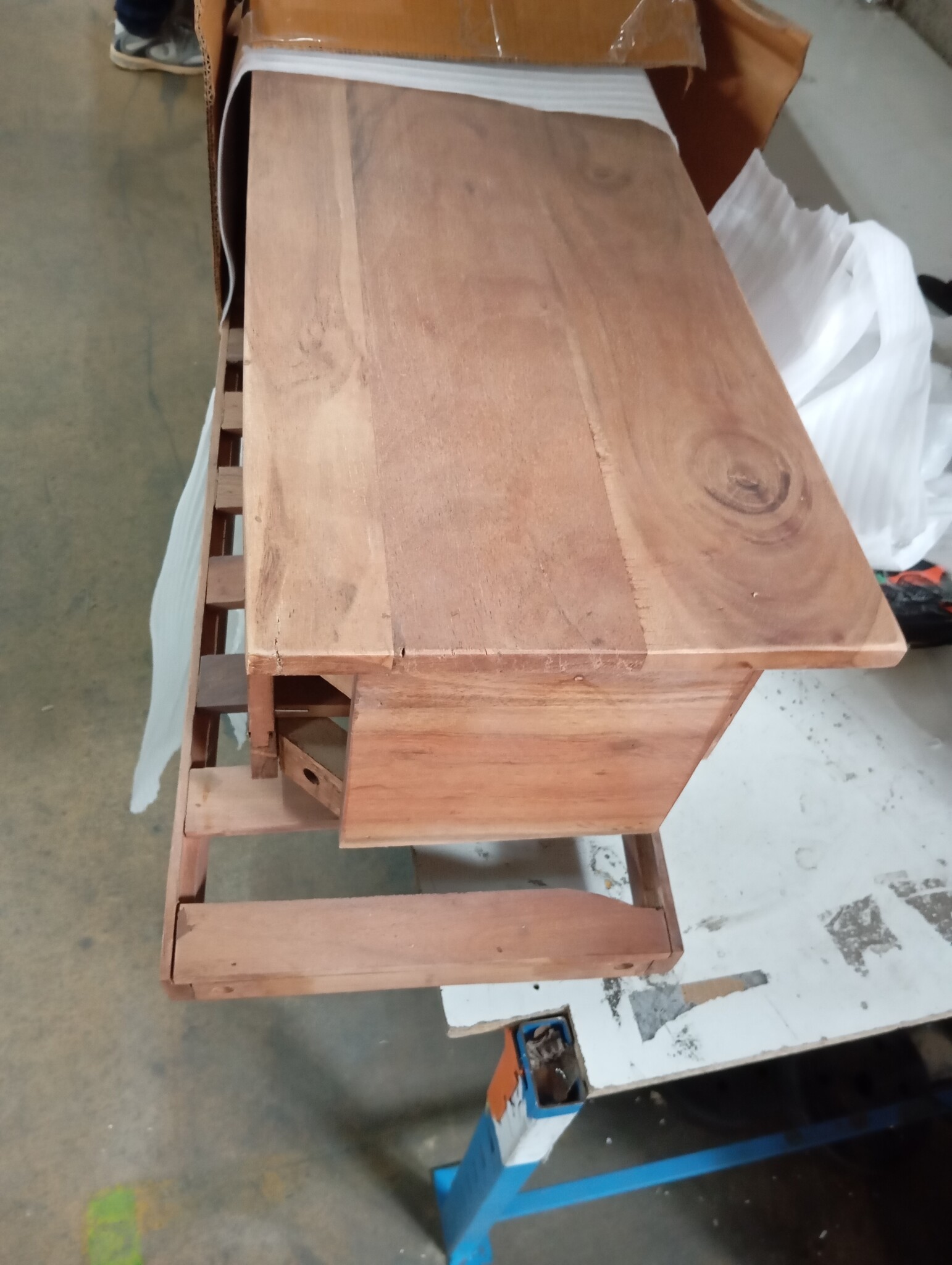 vidaXL Dressoir met 3 lades 110x30x80 cm massief hout