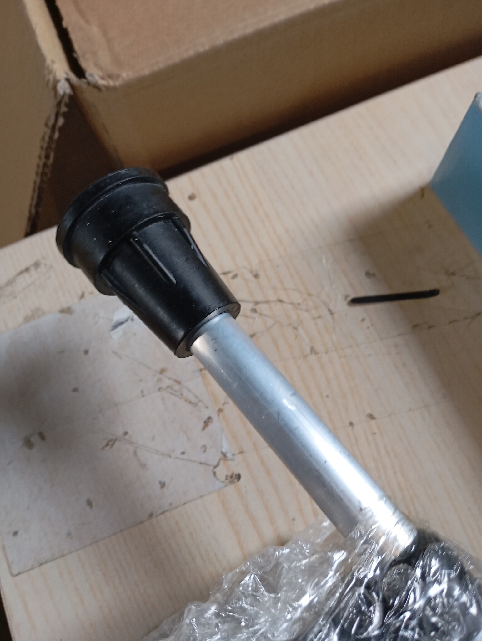 PEPE Mobility Krukken voor volwassenen, 2 stuks, in hoogte verstelbaar, aluminium, orthopedisch, zwart, gemaakt in Spanje, 2 stuks