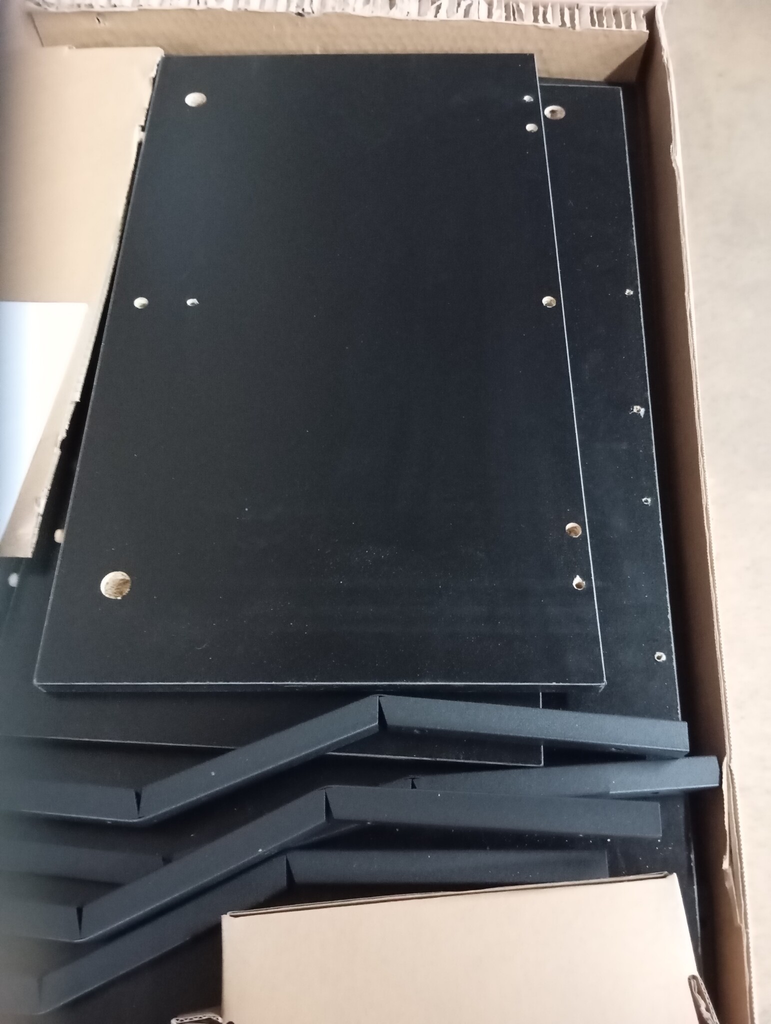 Zwarte Salontafel bewerkt hout - 75x51x40 cm - 53% Korting