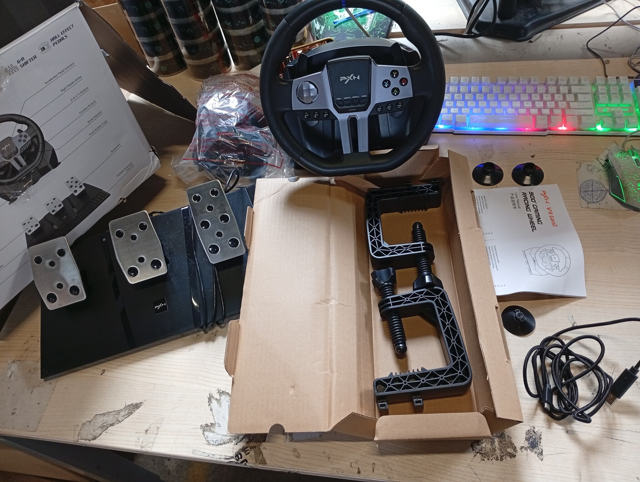 PXN V9 Racestuur met Pedalen en Shifter, 270/900° Stuur met Tool App, Vibratie Feedback, Paddle Shifters. Game stuur voor PC, PS4, Xbox One, Xbox Series X|S, PS3, Switch
