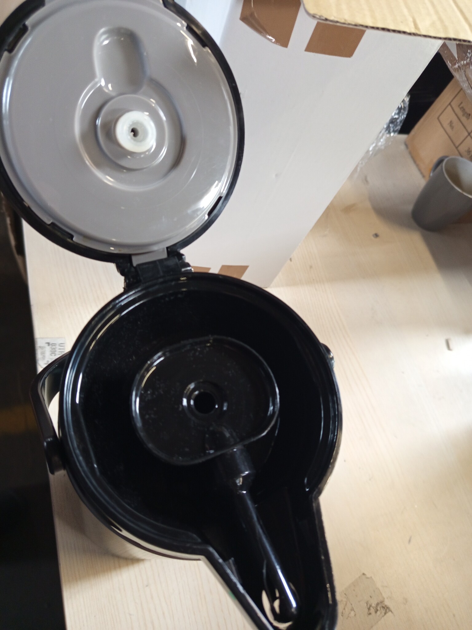 Saro 317 – 2075 – Caraffa termica, 2.2 L
