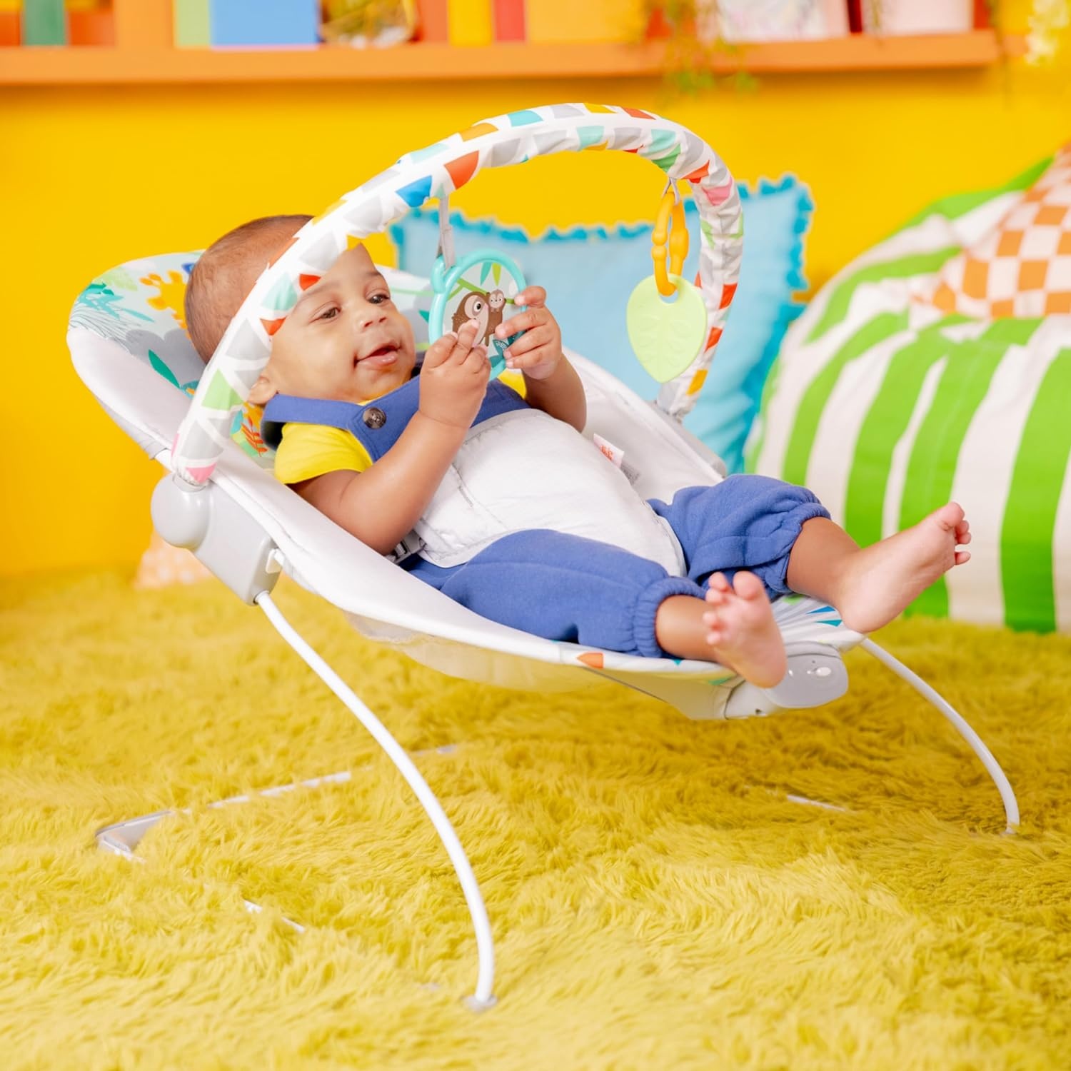 Bright Starts Safari Fun - Vibrating Bouncer with Toy bar