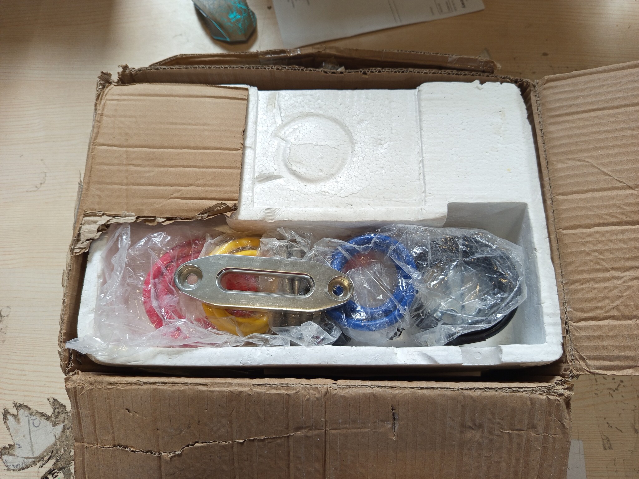 Anbull Elektrische Kabel Lier 12V 4500 LBS/2045 kg met Synthetisch Touw