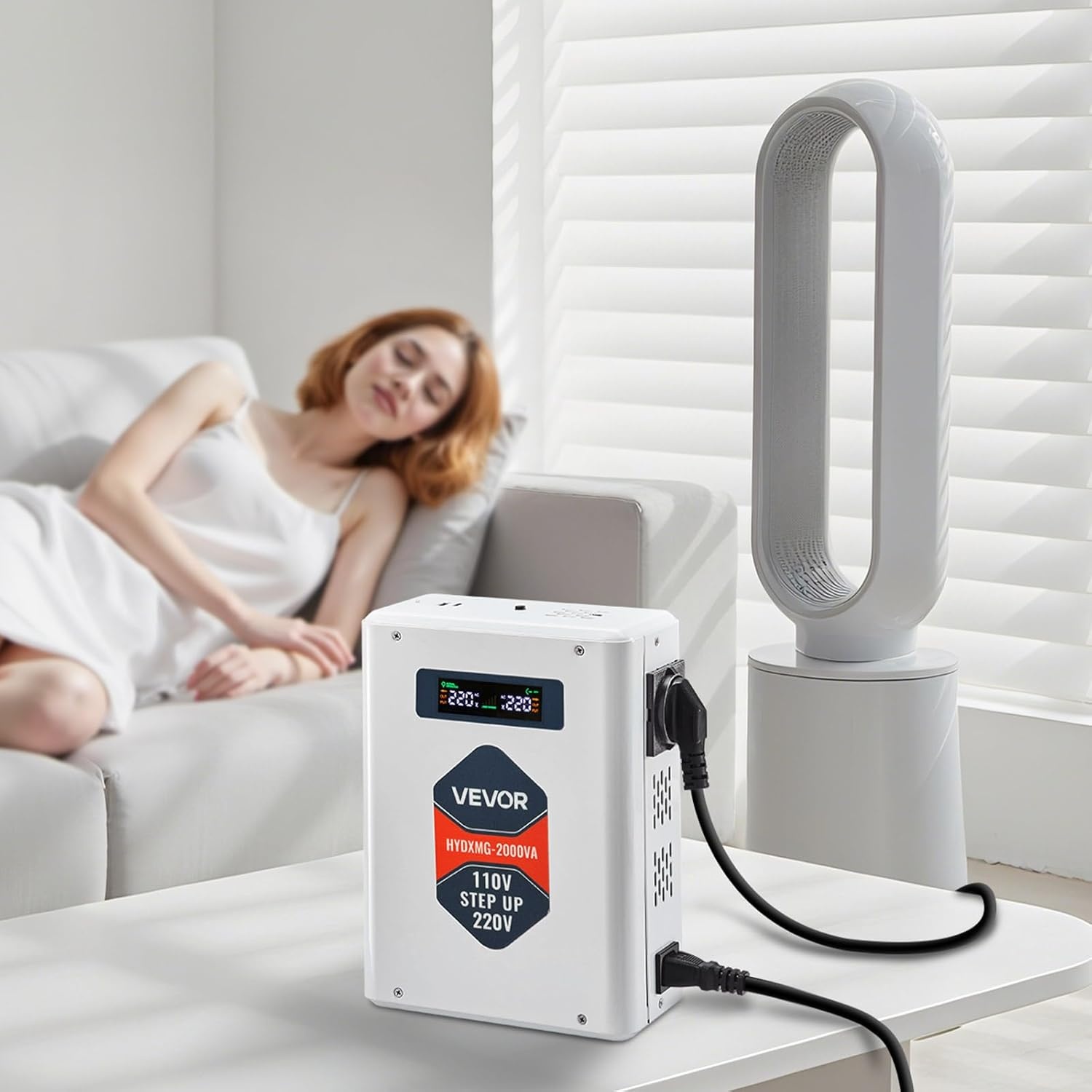 Krachtige Spanningsomvormer 110V naar 220V, 2000VA, met USB, Type-C, LCD