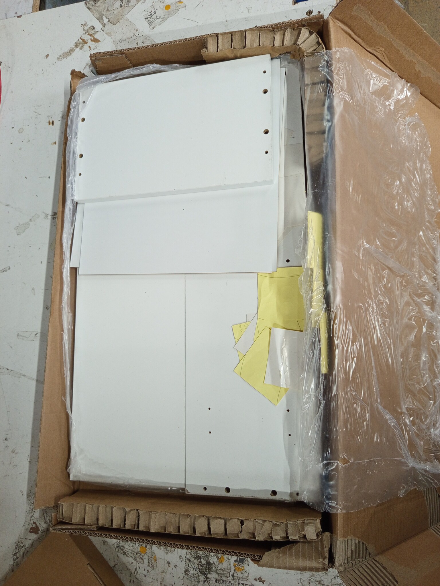 vidaXL Badkamerkast wandgemonteerd 32x20x67 cm wit