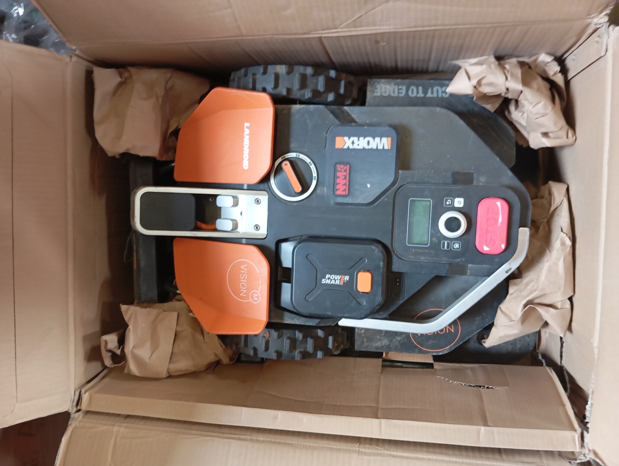 WORX Landroid Vision M550 WR205E Robotmaaier voor tuinen tot 550 m², zonder begrenzingskabel, AI-gestuurd, app-bediening