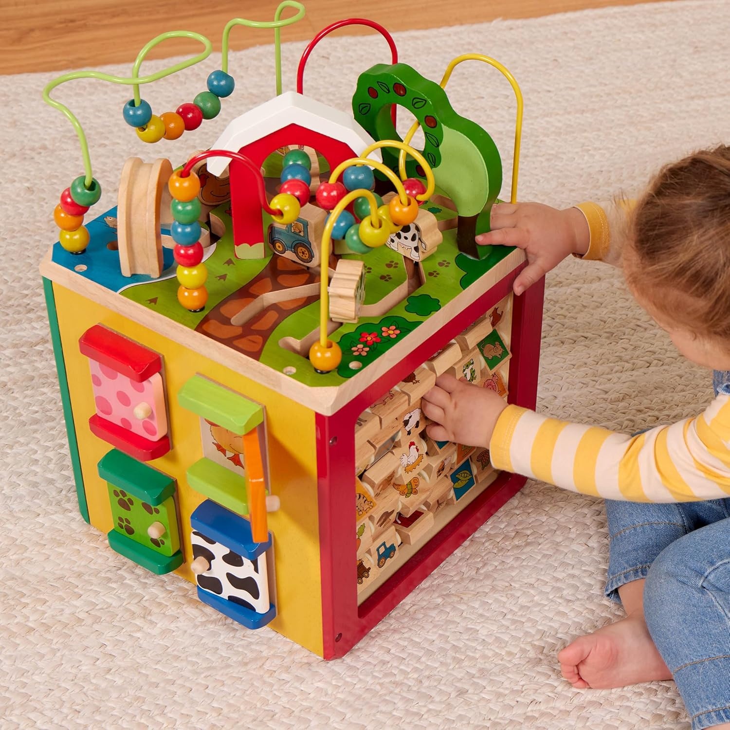 Battat BT2599C1Z Large Motor Cube, Motor Skills Toy, Motor Skills Activity Center, Animal Farm, Wooden Toy, Baby Toy from 1 Year,Multi-Colored