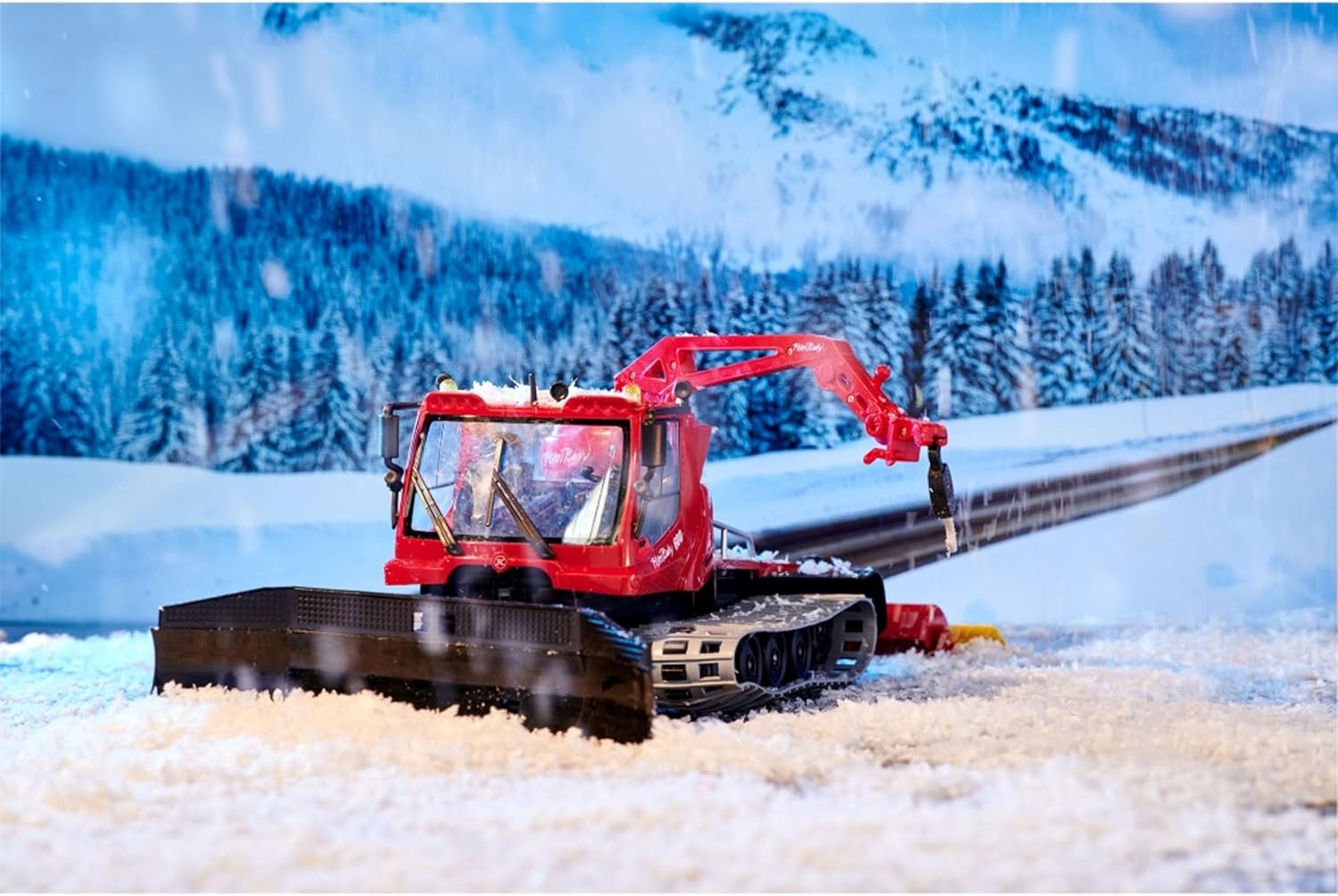 RC Sneeuwruimer Pistenbully 600 Rood - 26cm - 34% Korting