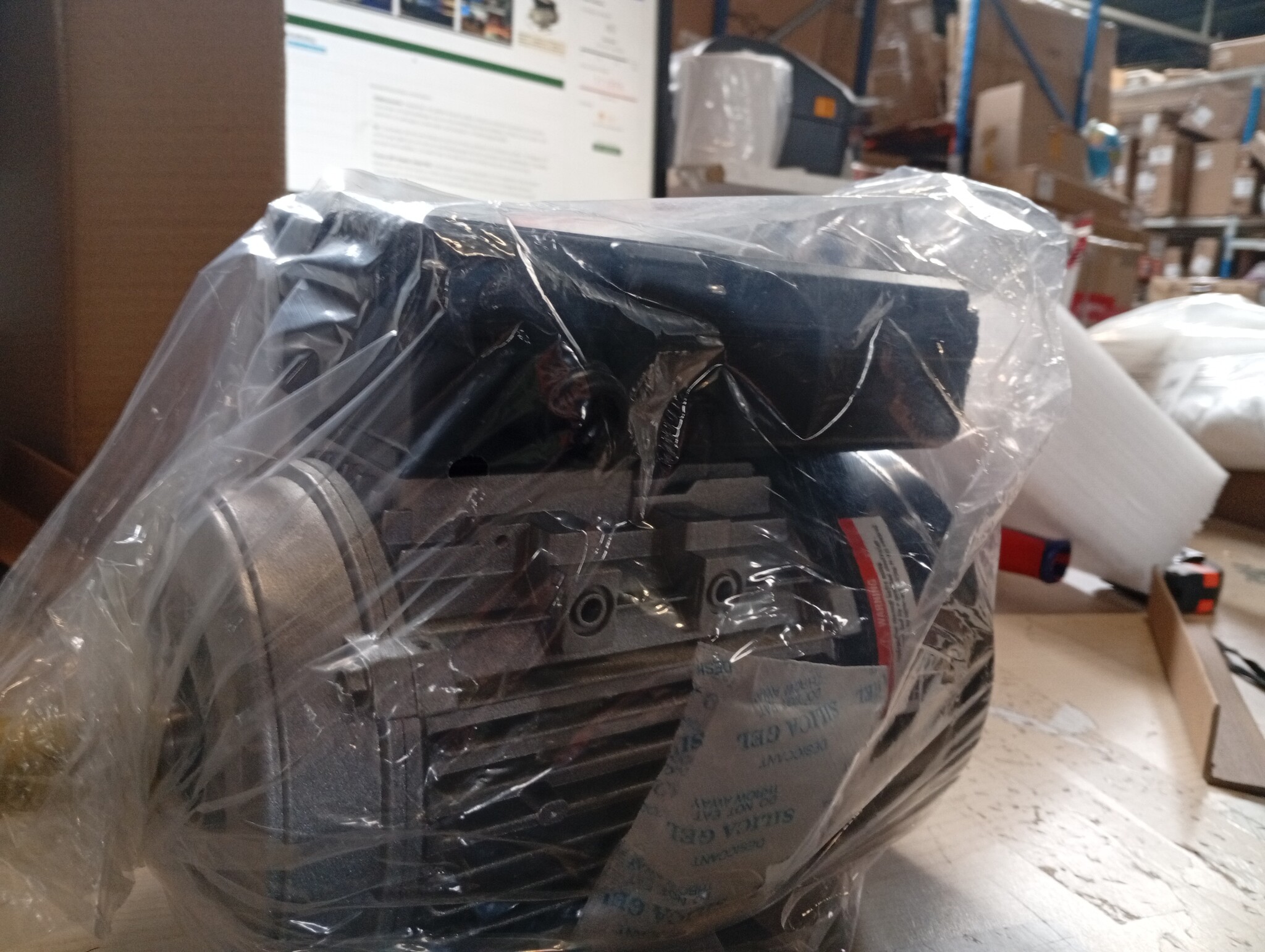 VEVOR Elektromotor 0,55 kW eenfasige luchtcompressormotor, 1400 tpm, AC 220-240 V, 4,5 A, frame 80, B3, 19 mm clavesas, CW/CCW-rotatie voor landbouwmachines en uitrusting