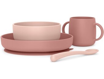 Suavinex, Siliconen servies, met zuignap, 4-delig, kom + bord + mok + lepel, antislip, stapelbaar, vaatwasmachinebestendig en magnetronbestendig. + 4 maanden. Roze