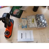 VEVOR Badge Machine 32 mm Badge Press with 500 Consumables, Magic Book and Circle Cutter, Machine for Making Badges Made of Robust Plastic, for Making Pin Badges