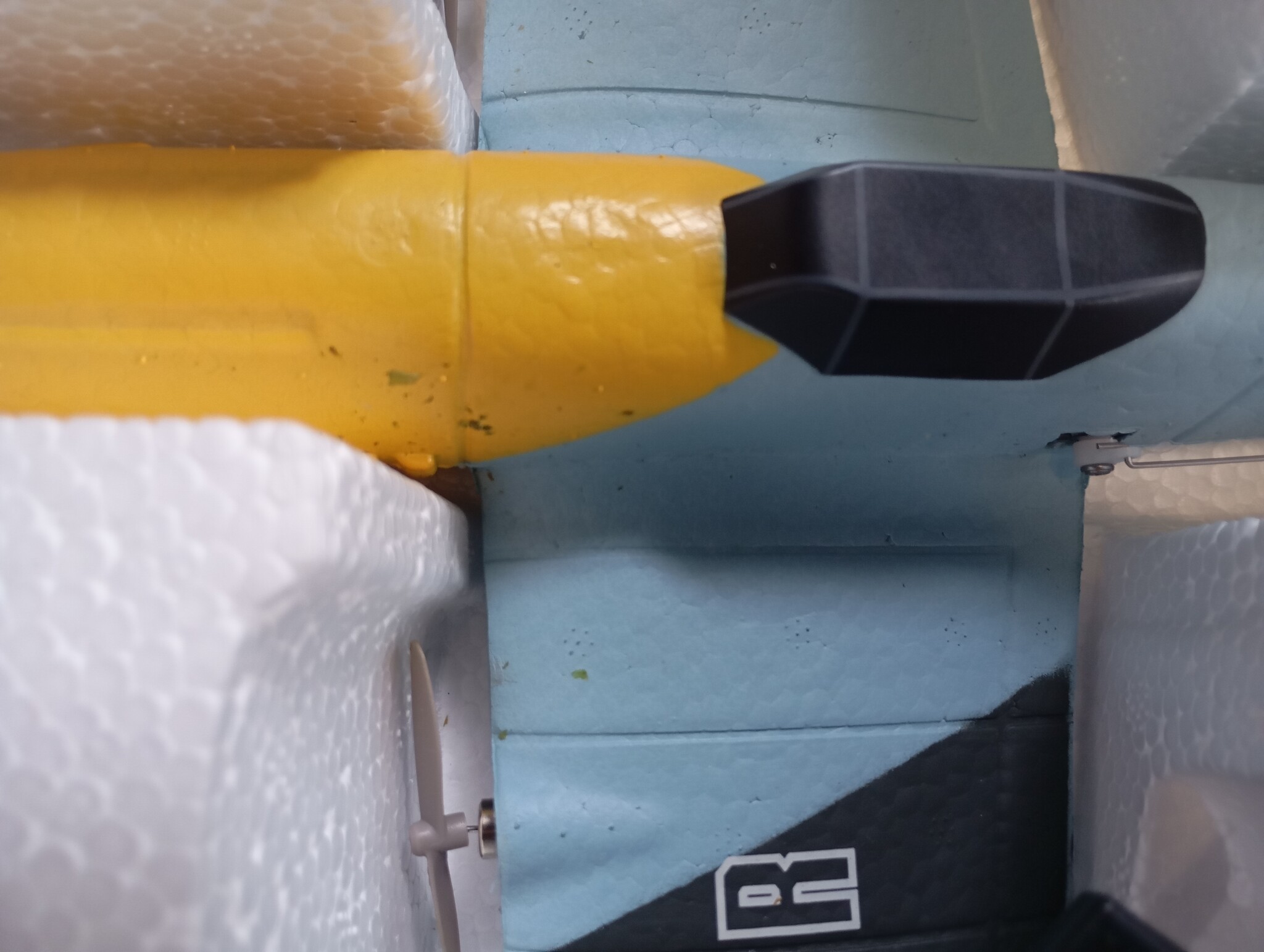VEVOR RC vliegtuig, 2,4 GHZ 3-kanaals RC vliegtuig met 6-assige gyrostabilisator en 2 batterijen, klaar om te vliegen, BF-109 gevechtsvliegtuig, speelgoed voor volwassenen, kinderen, beginners,
