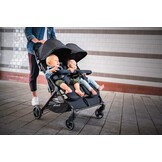 Hauck Swift X Duo tweepersoons kinderwagen, opvouwbaar met verstelbare functie vanaf de geboorte, voor 2 kinderen tot 15 kg per stuk, mand tot 6 kg, lekvrije wielen (zwart)