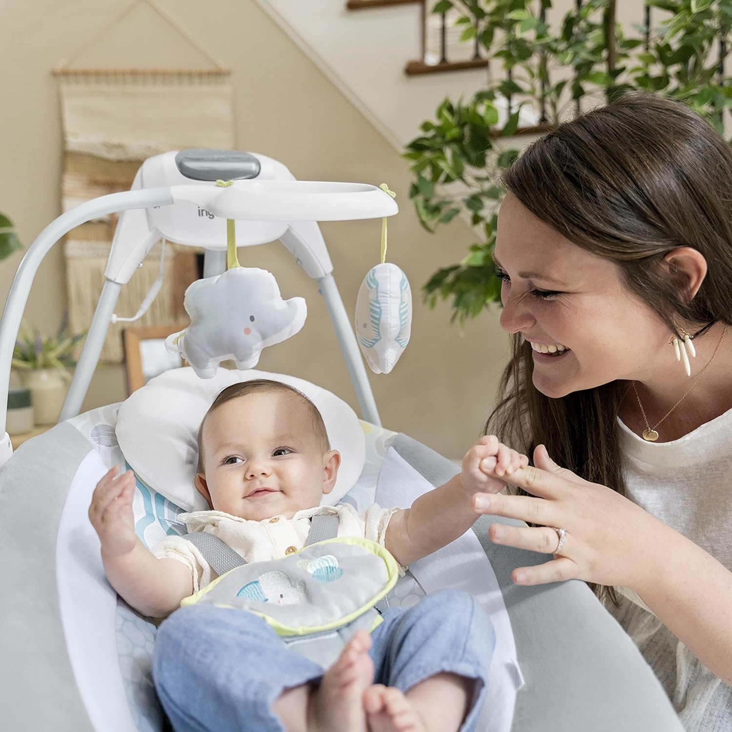 Ingenuity SimpleComfort Baby Swing - Draaibare Babyschommel - Grijs