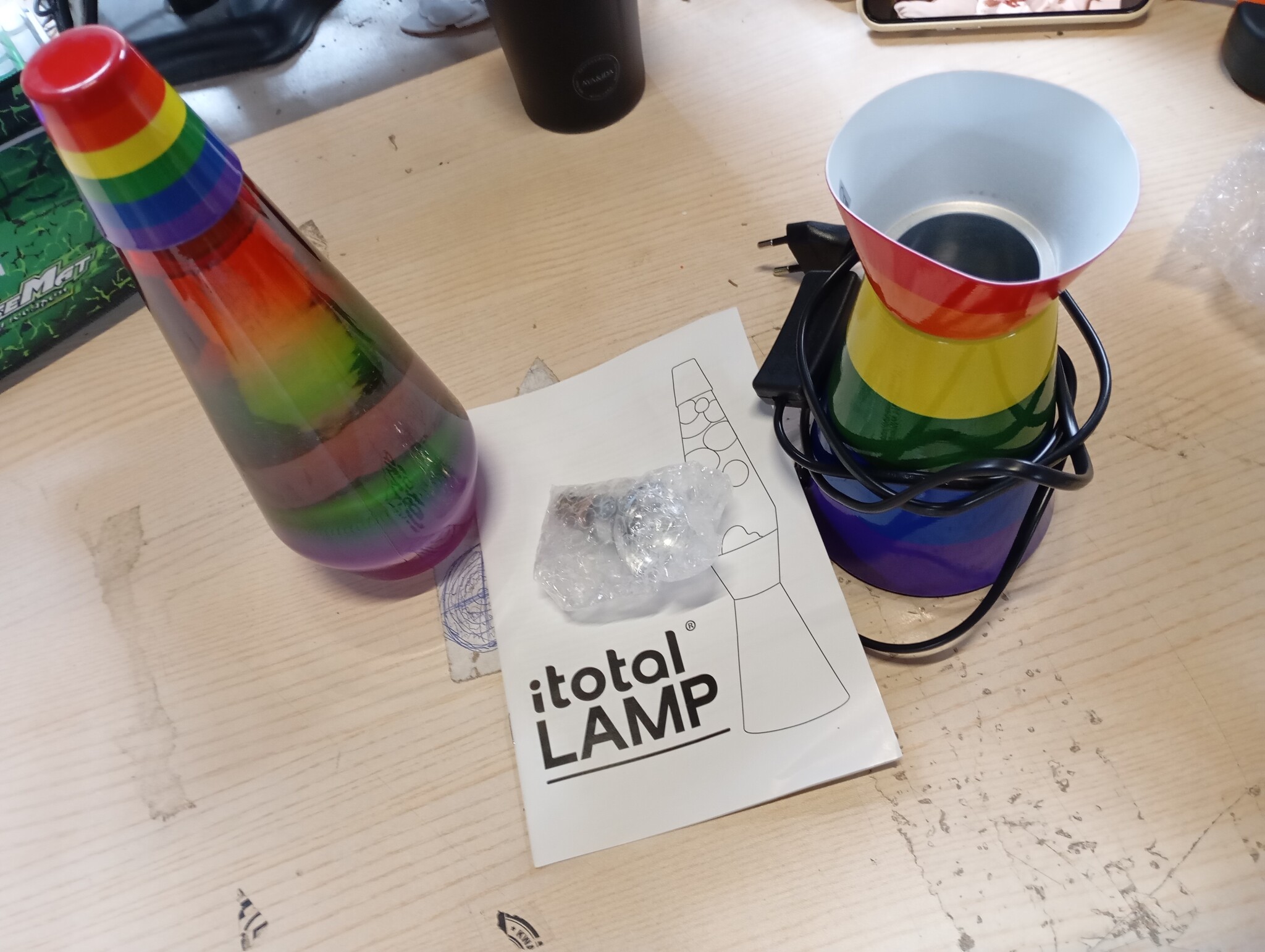 I-TOTAL Lavalampe met Kleurrijke Bubbles – Unieke Decoratie & Ontspannende Verlichting (SPACESHIP LOVE IS LOVE)