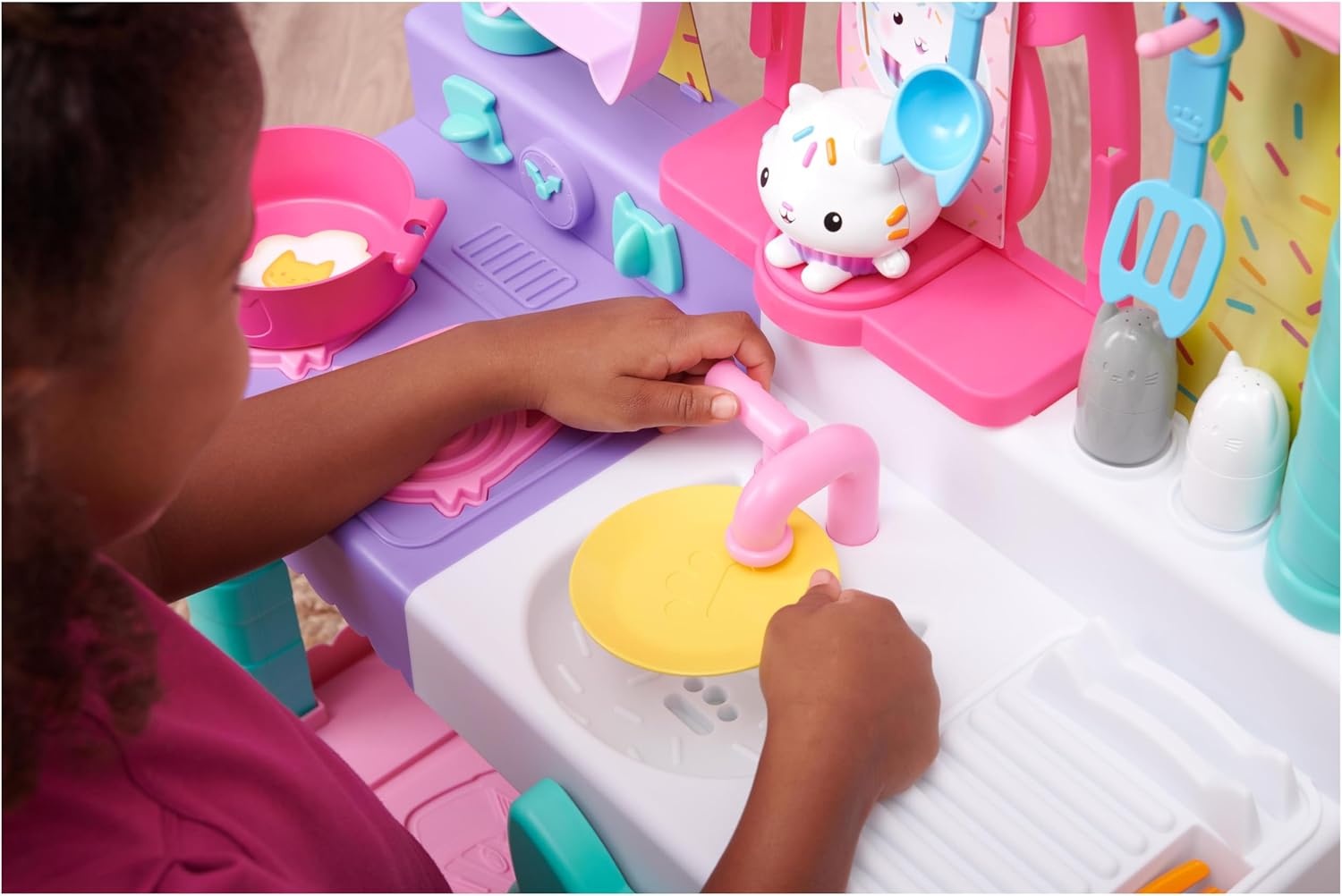 Gabby's Poppenhuis - Cakey-keukenset voor kinderen met keukenaccessoires speelgoedeten geluiden en muziek
