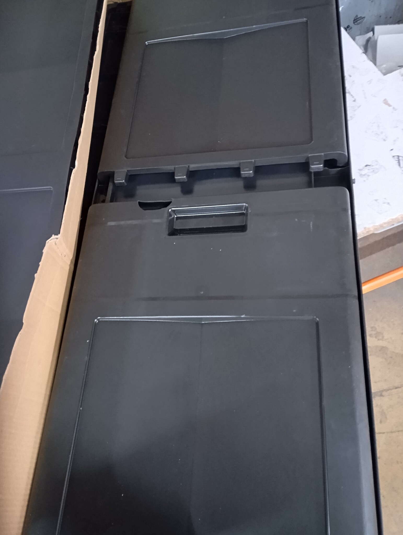 vidaXL Opbergkist 320 L zwart