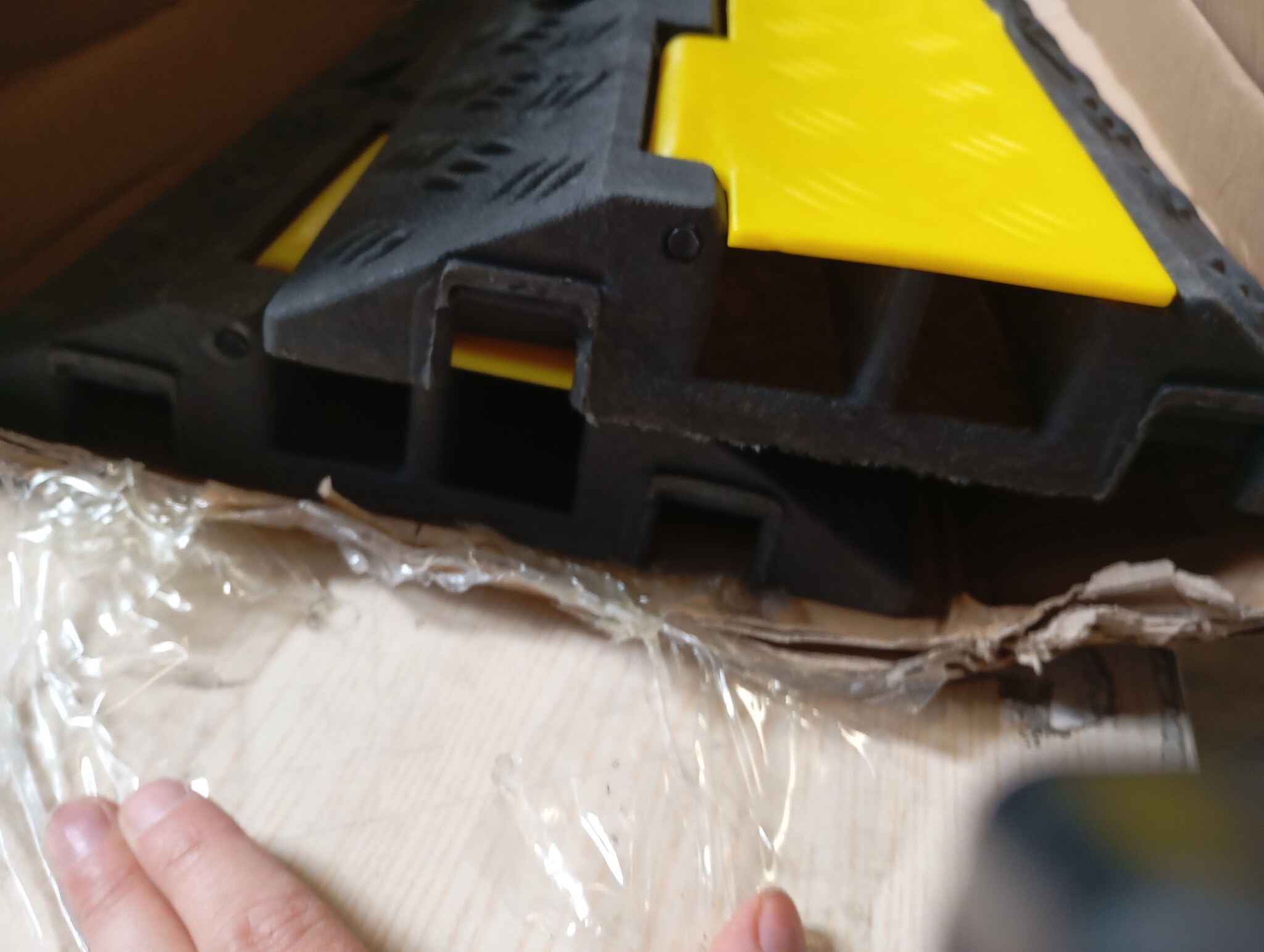 Kabelbrug 2 kanalen - 10 Ton draagvermogen - Thermoplastisch Rubber - 2 Stuks