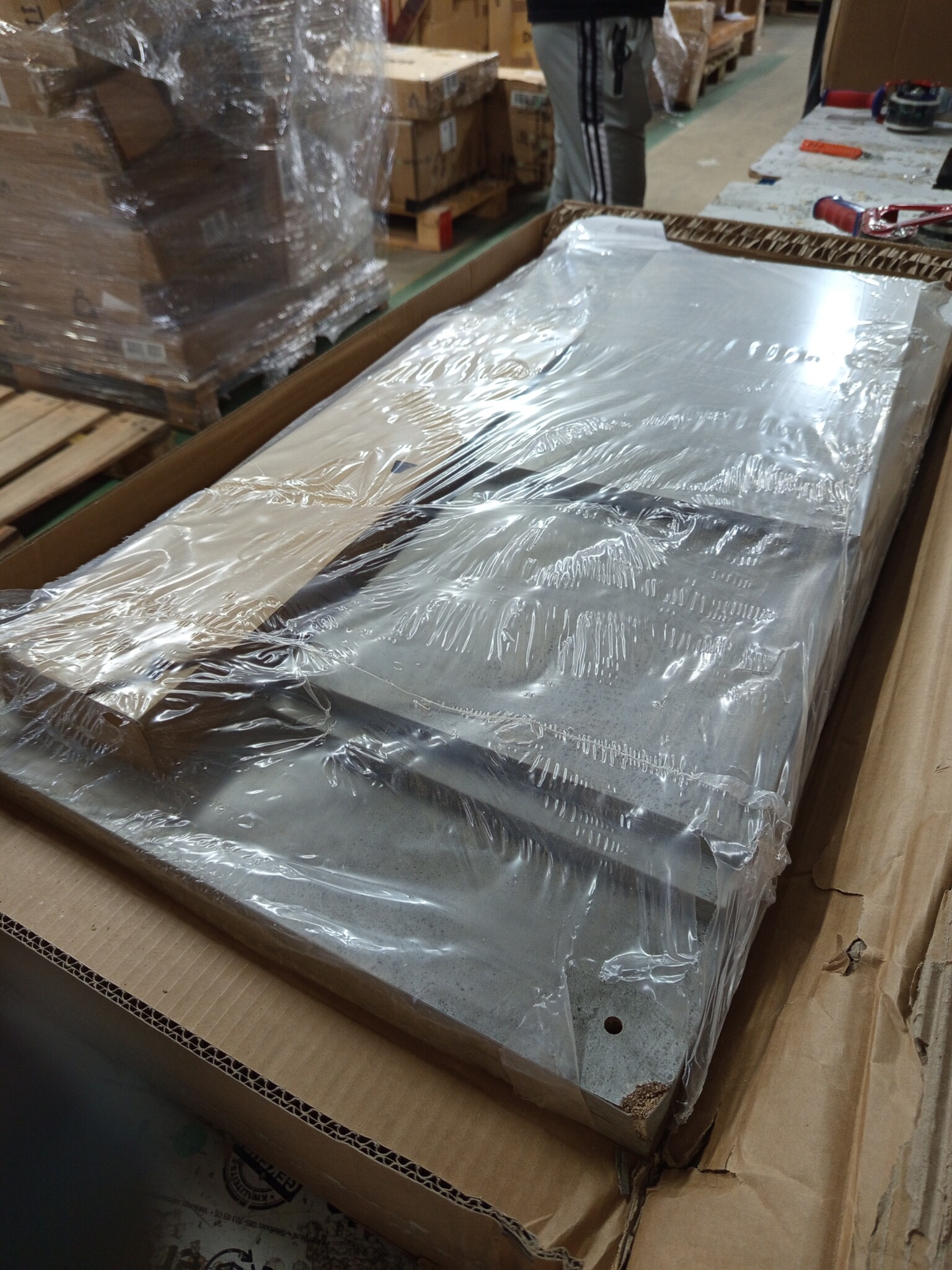 Betongrijze Salontafel van Bewerkt Hout (90x50x40 cm) - 71% Korting!