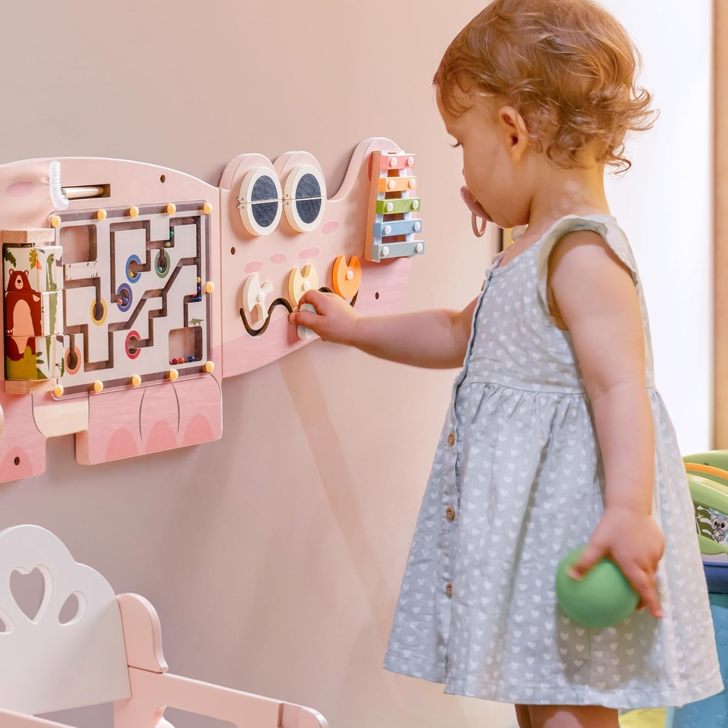 8-in-1 Roze Houten Wand Activiteitenbord | Montessori Speelgoed met Korting