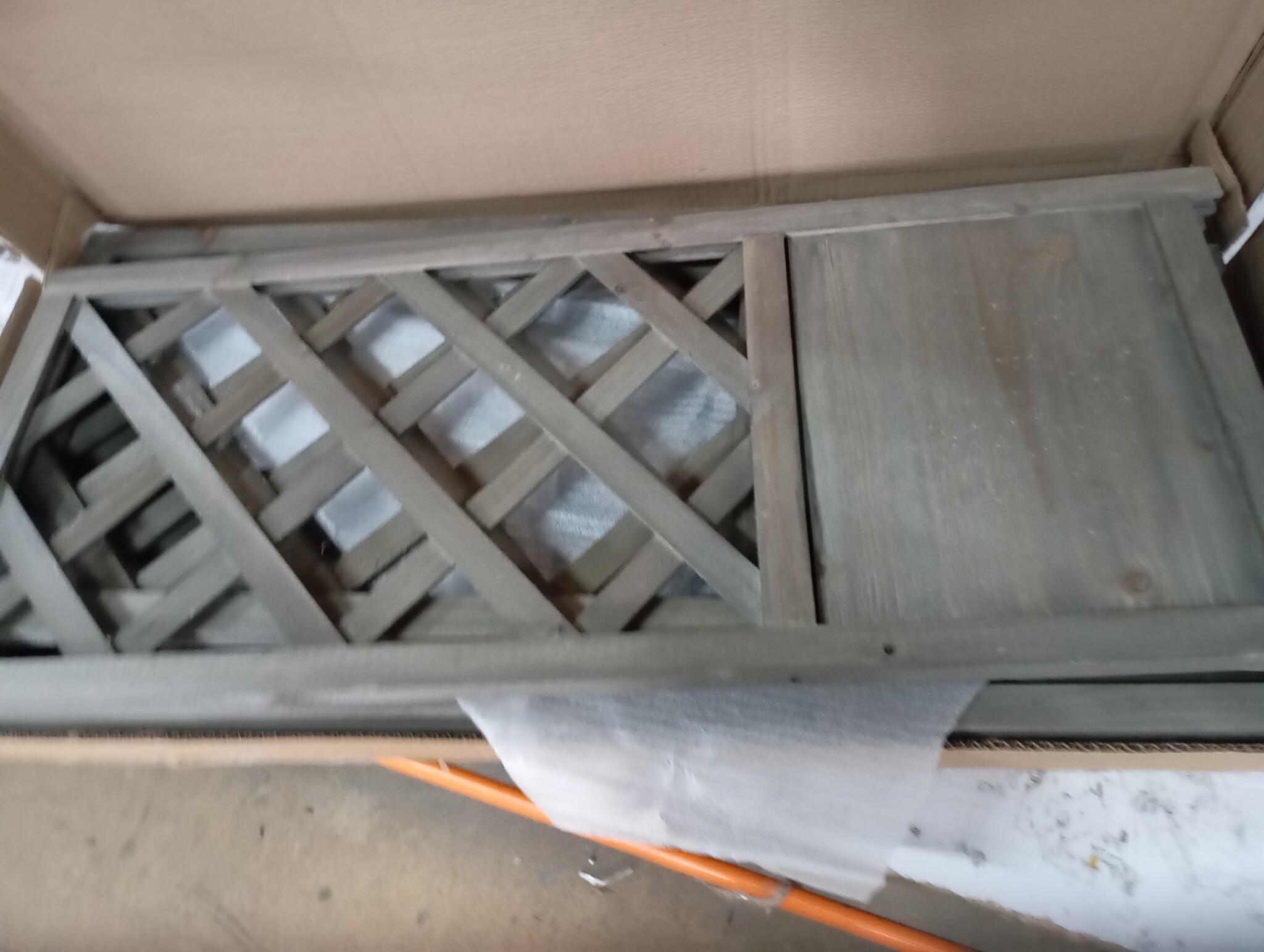 Hoekplantenbak met Latwerk van Vurenhout - 40x40x150 cm Grijs (58% Korting)